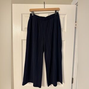 Banana Republic Stretchy Pinstripe Navy Wide Leg Casual Slacks Size Small